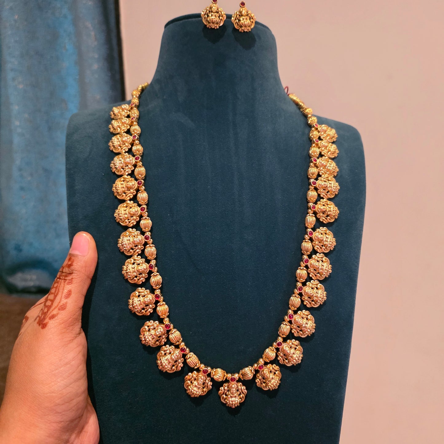 Siri- gundala mala with lakshmi devi motifs