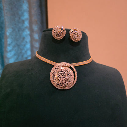 Royal swirl- diamond like ad pendant set with chain