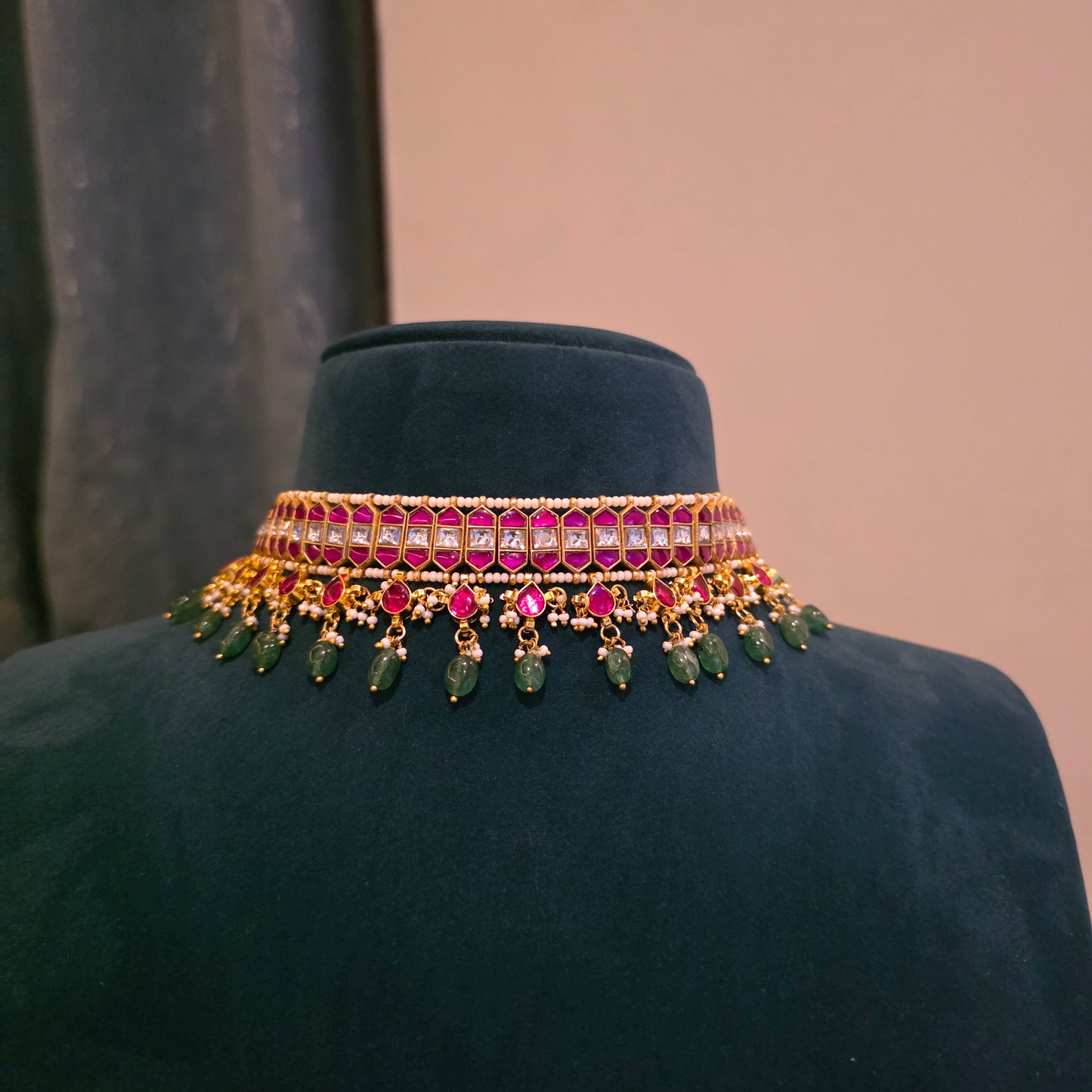 Mallika- flexible jadau choker