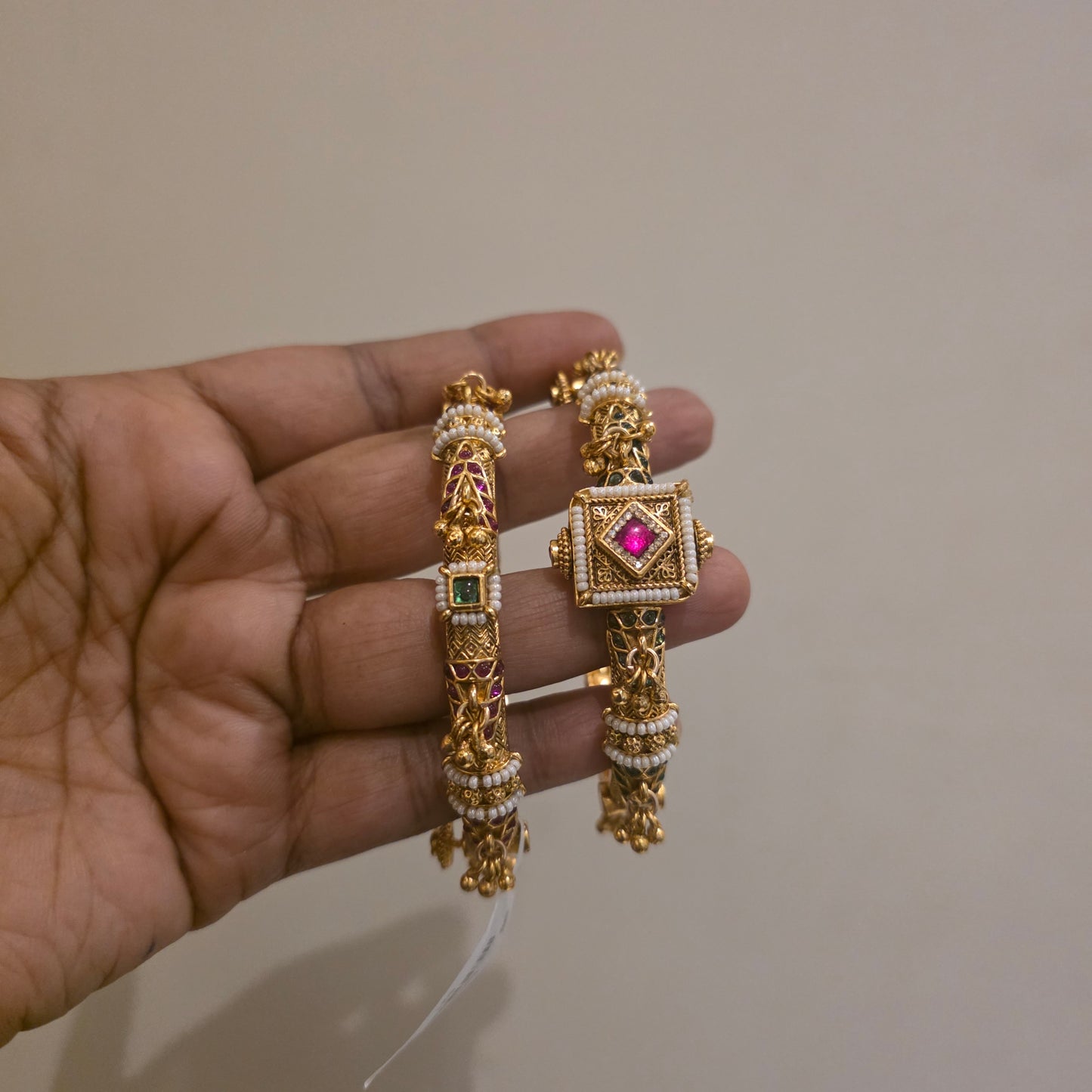 Preethi- oval shaped heritage openable kada bangles