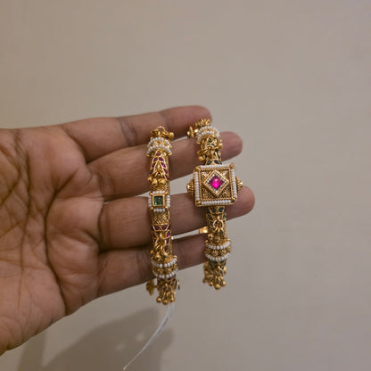 Preethi- oval shaped heritage openable kada bangles
