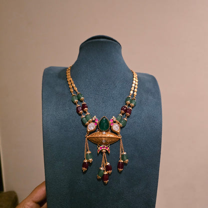 Chinmayi- contemporary jadau and moissanite neckset