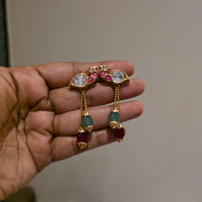 Chinmayi- contemporary jadau and moissanite neckset