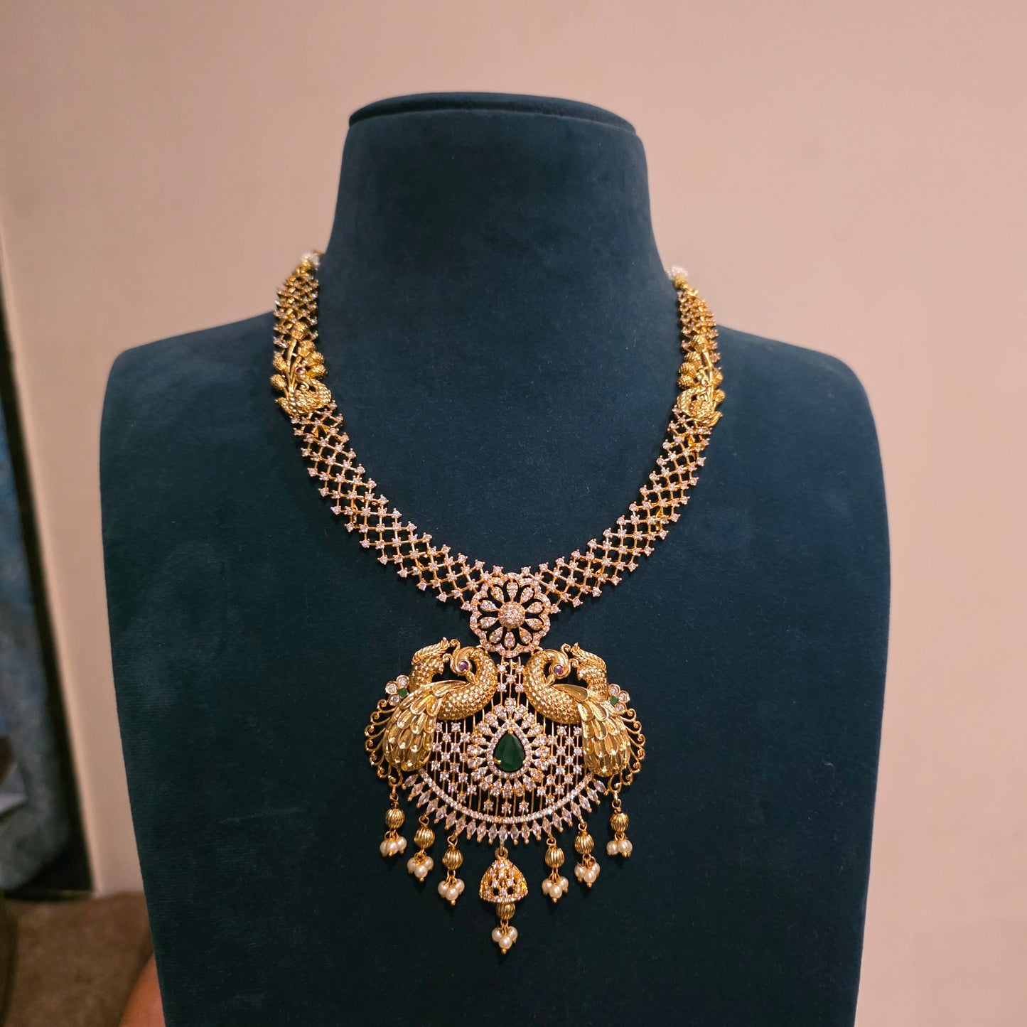 Navika- ad neckset with peacock motifs