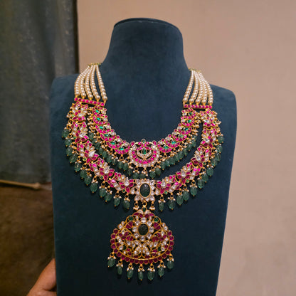 Vadhu- pearl and jadau grand layered haram