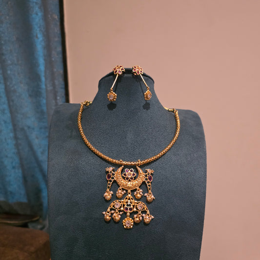 Aarvi- antique kemp hasli