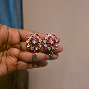 Yamuna- swaroski pearl choker set with jadau and moissanite pendant