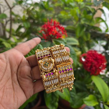 Aayu- jadau heritage kada bangles