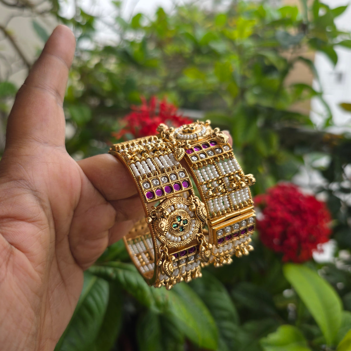 Aayu- jadau heritage kada bangles