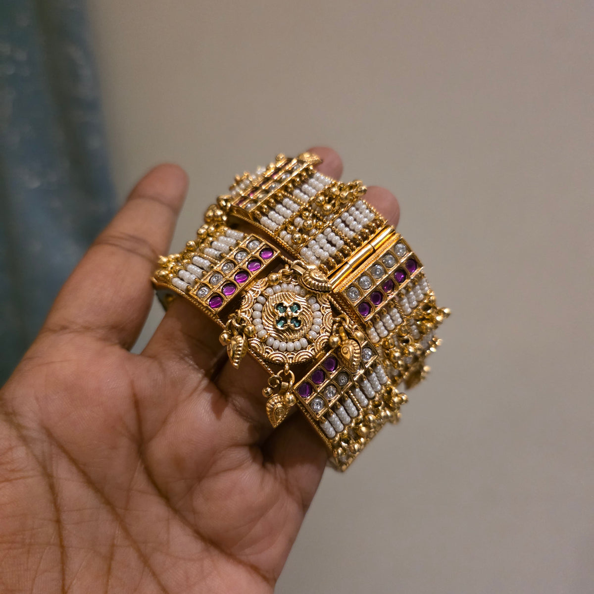 Aayu- jadau heritage kada bangles