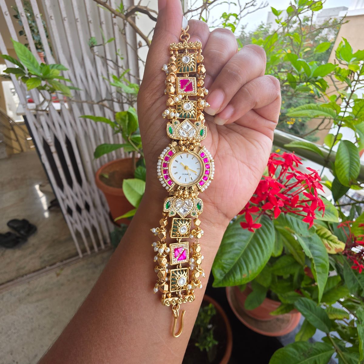 Mukund- heritage jadau kundan watch