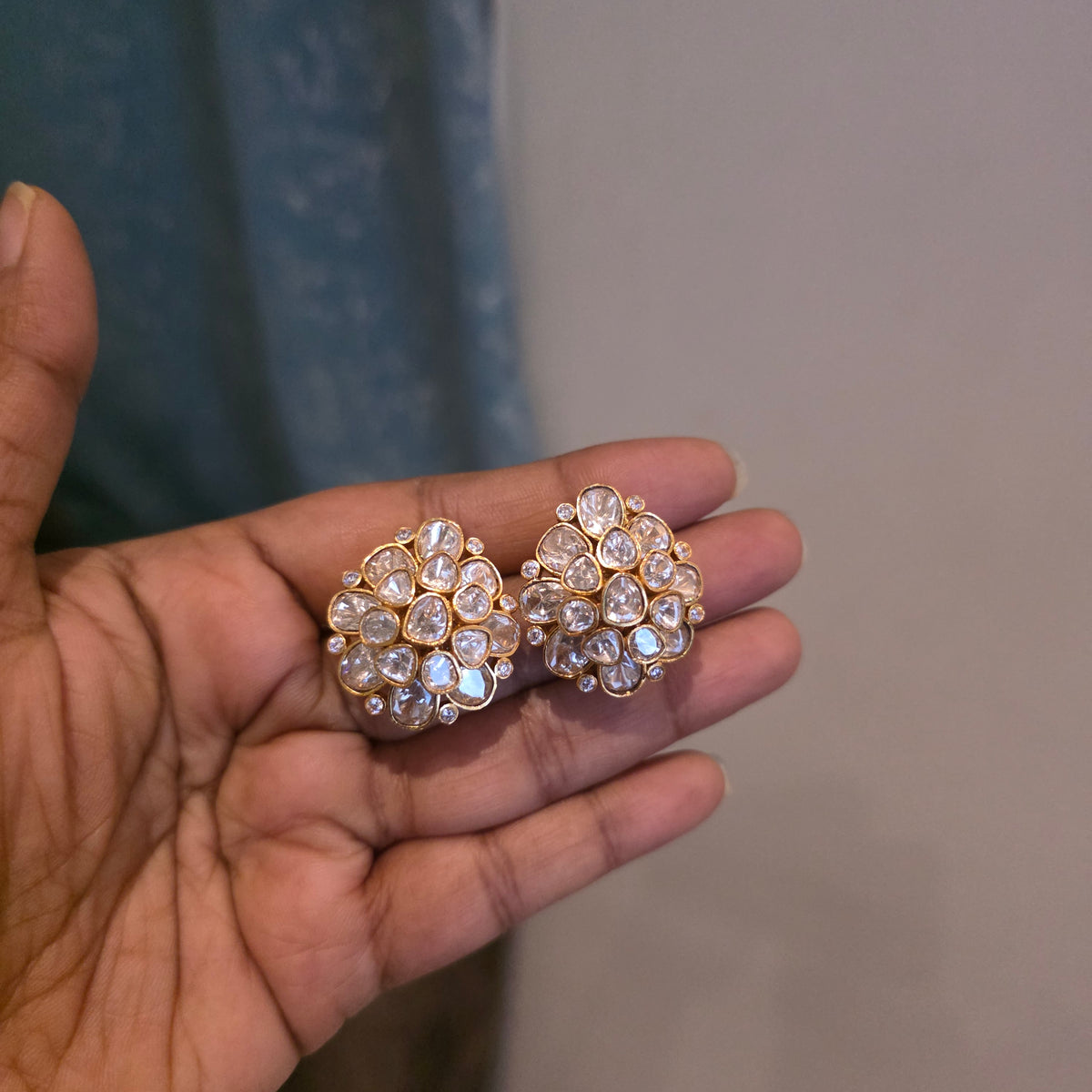 Raveena- polki studs