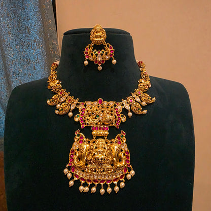 Nirmala- jadau kundan and moissanite neckset
