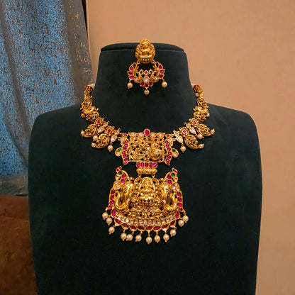 Nirmala- jadau kundan and moissanite neckset