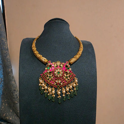 Mahabisha- jadau kundan hasli