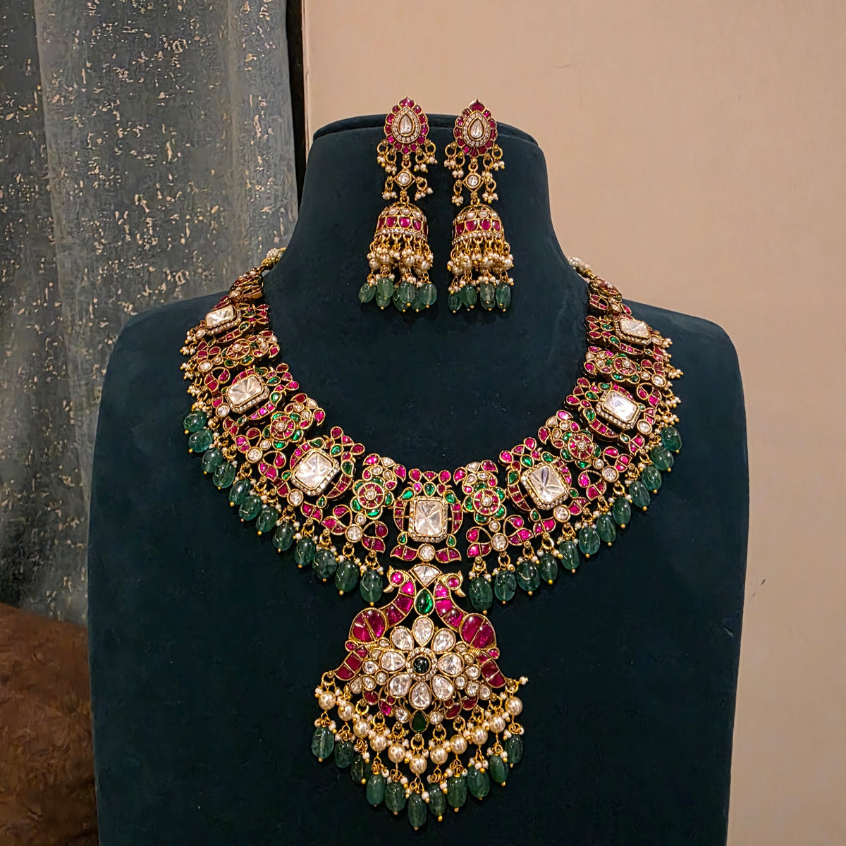Sheshirekha- moissanite and jadau neckset