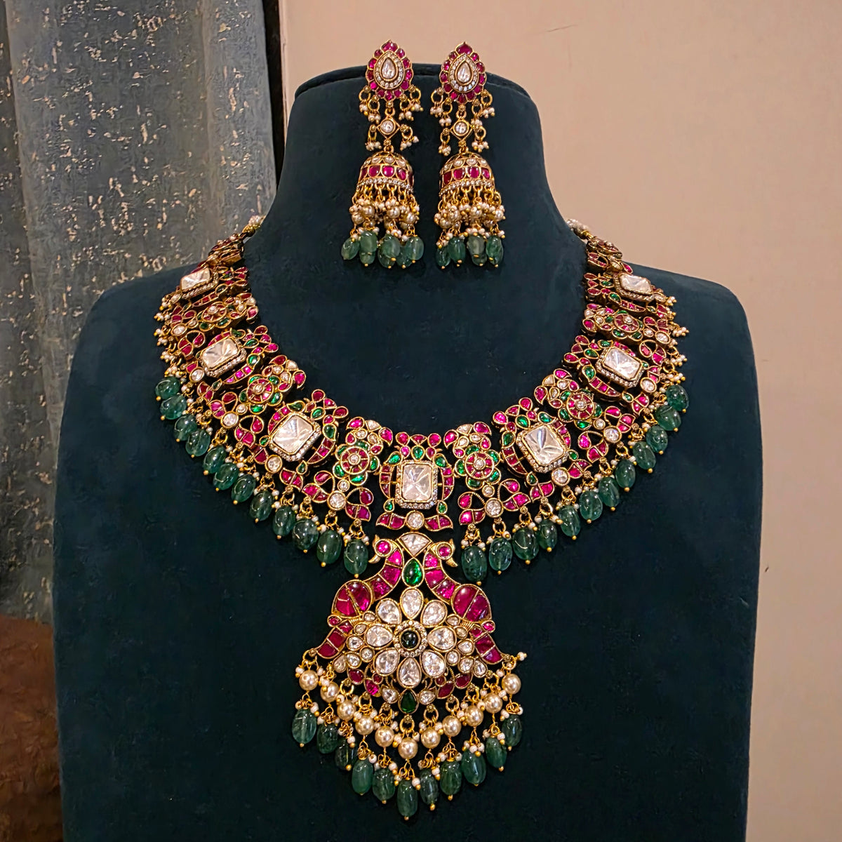 Sheshirekha- moissanite and jadau neckset