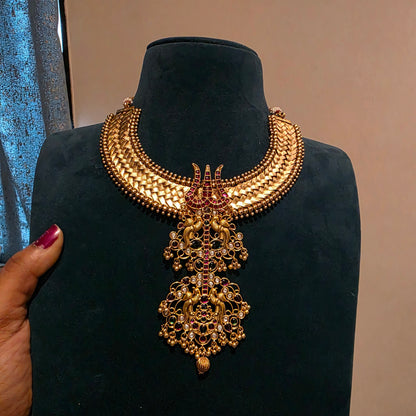 Trishul- hasli with removable kemp pendant