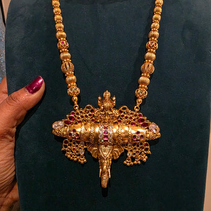 Devradh-vintage kemp stone gundla mala with kasu mala