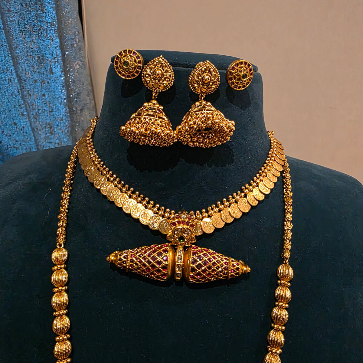 Devradh-vintage kemp stone gundla mala with kasu mala