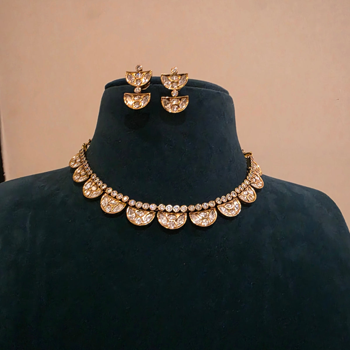 Mandahasam- two layers of polki neckset