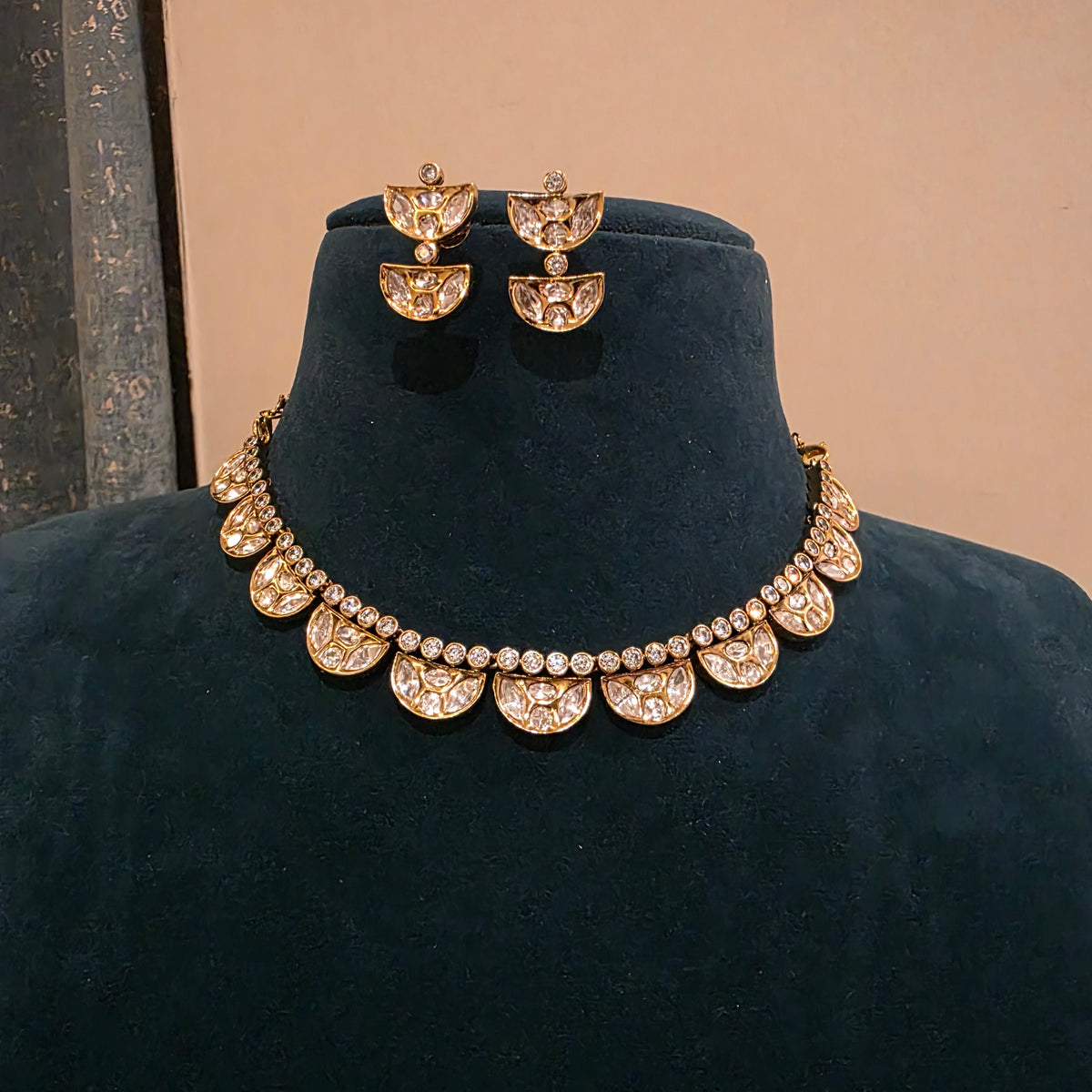 Mandahasam- two layers of polki neckset