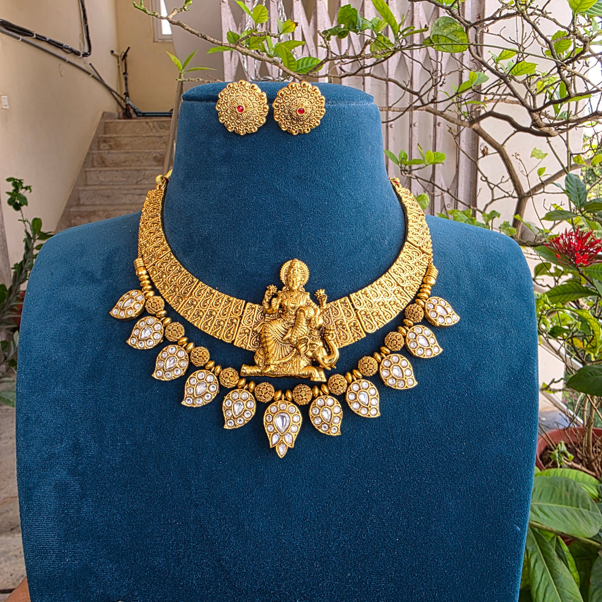 Gajalakshmi- hasli with reversable mango mala
