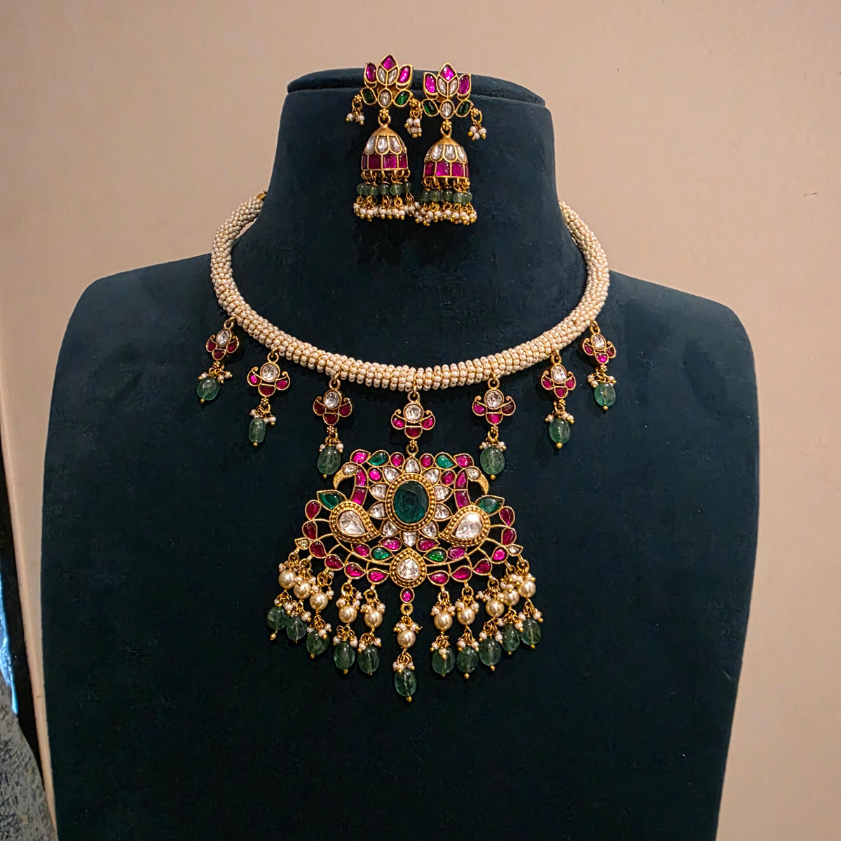 Mandara- pearl hasli with jadau pendant and earrings