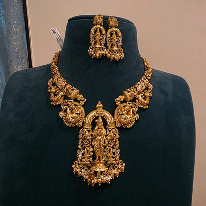 Meenakshi antique hasli
