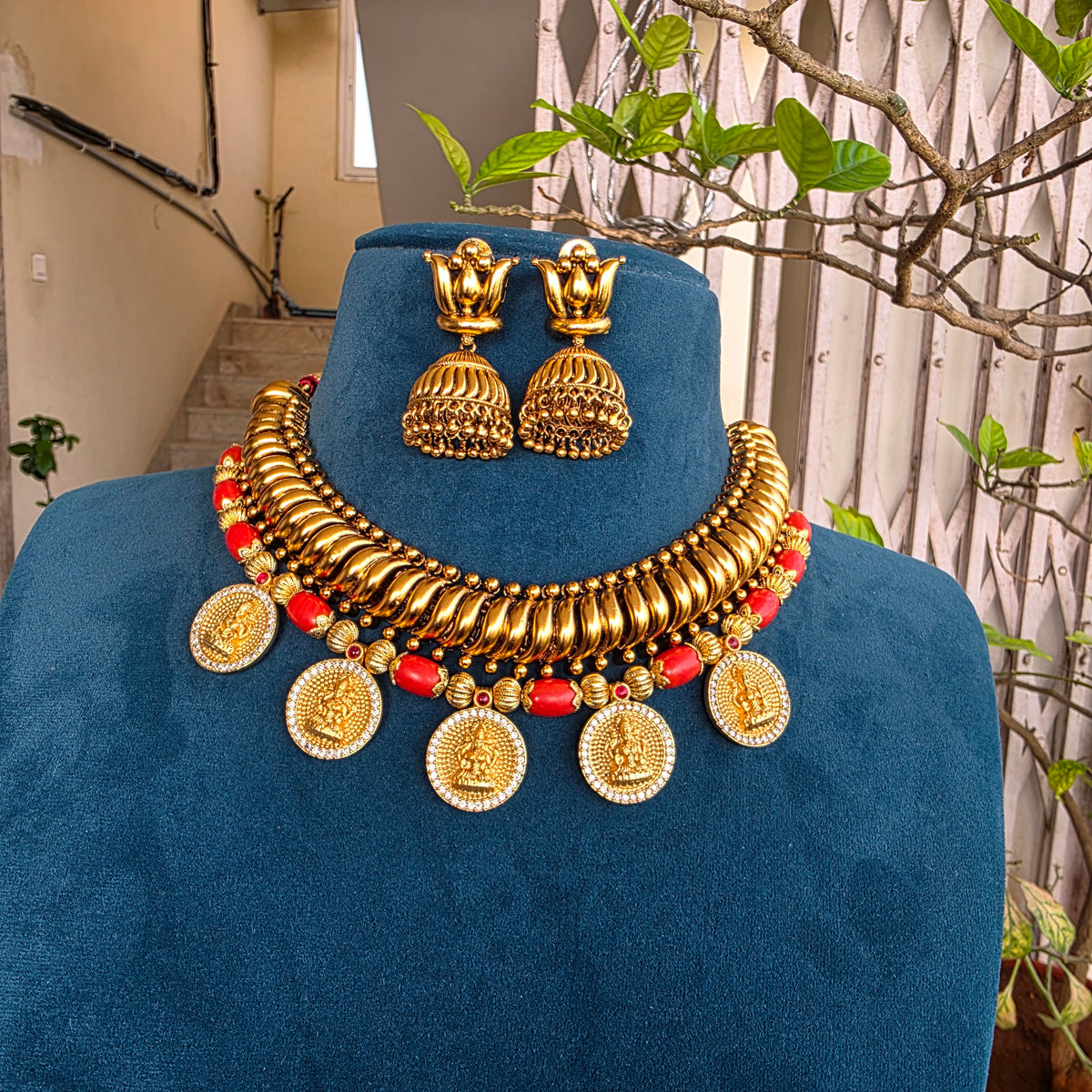 Soudhami- antique layered neckset