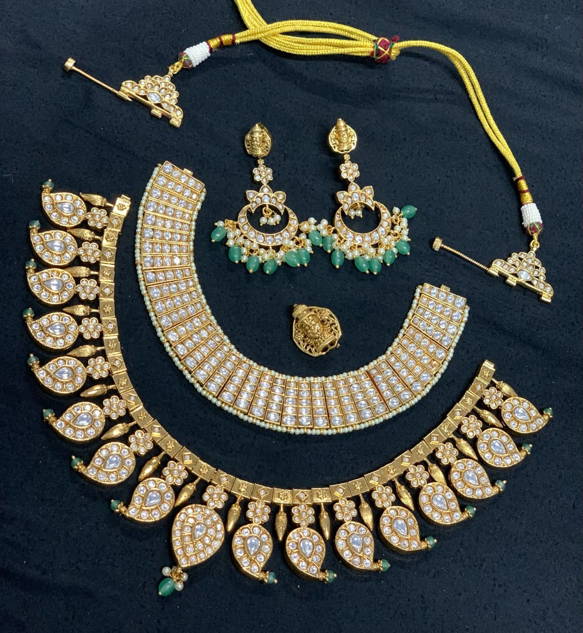 Gopala- pota stone and jadau reversable 16 way neckset[pre order]